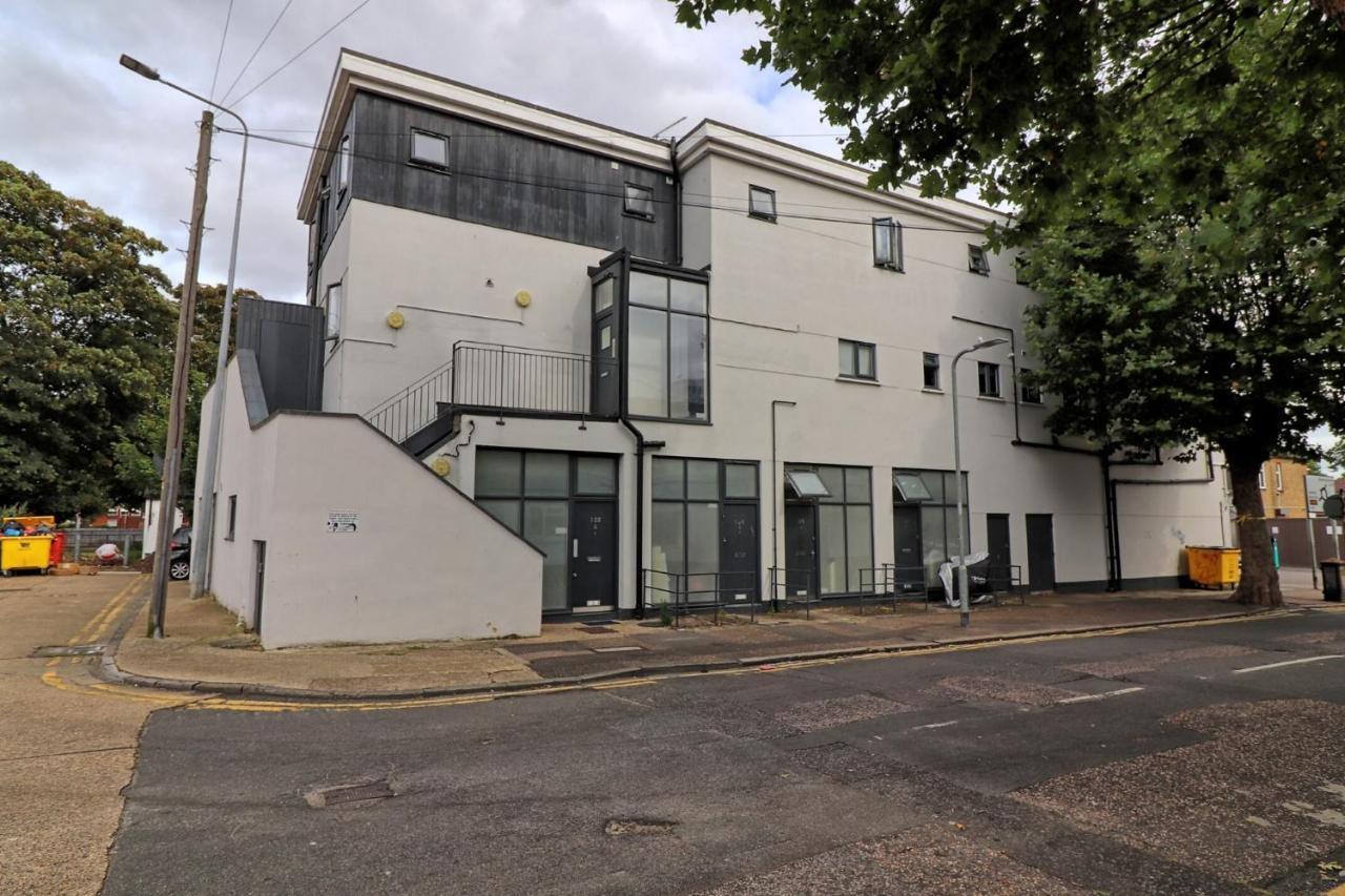 Urban Stylish Apartment - Southend Stays Dış mekan fotoğraf